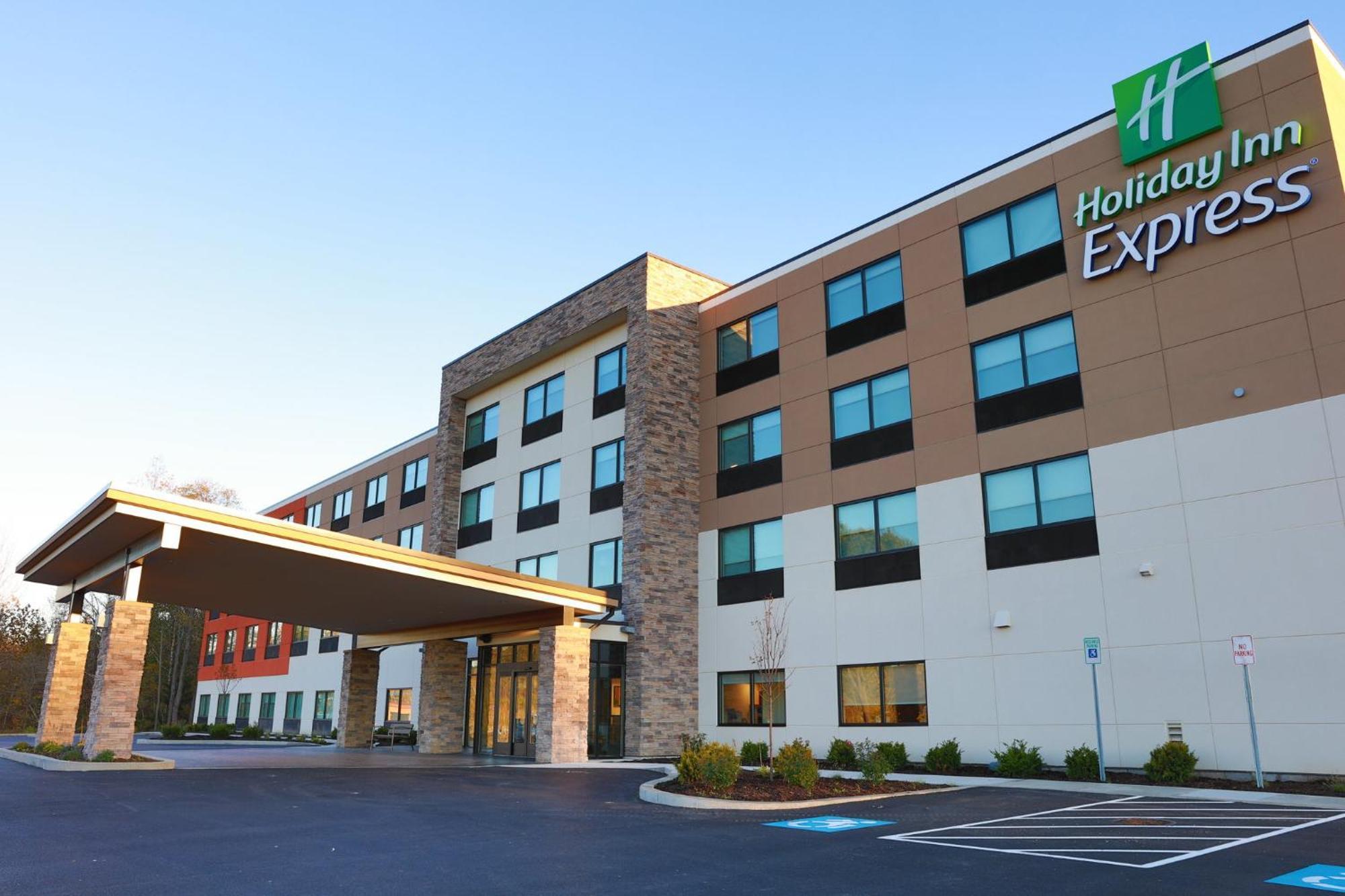 Holiday Inn Express Oneonta By Ihg Binghamton Buitenkant foto