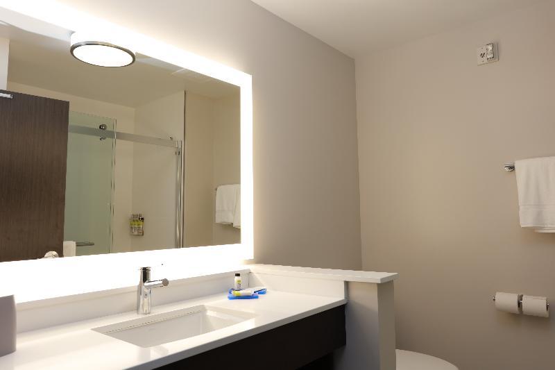 Holiday Inn Express Oneonta By Ihg Binghamton Buitenkant foto